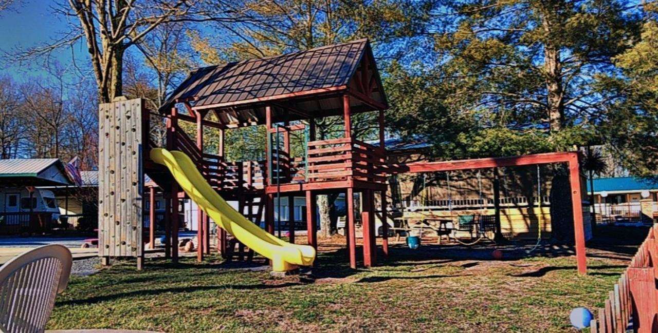 Timber Pointe Resort Jamestown エクステリア 写真