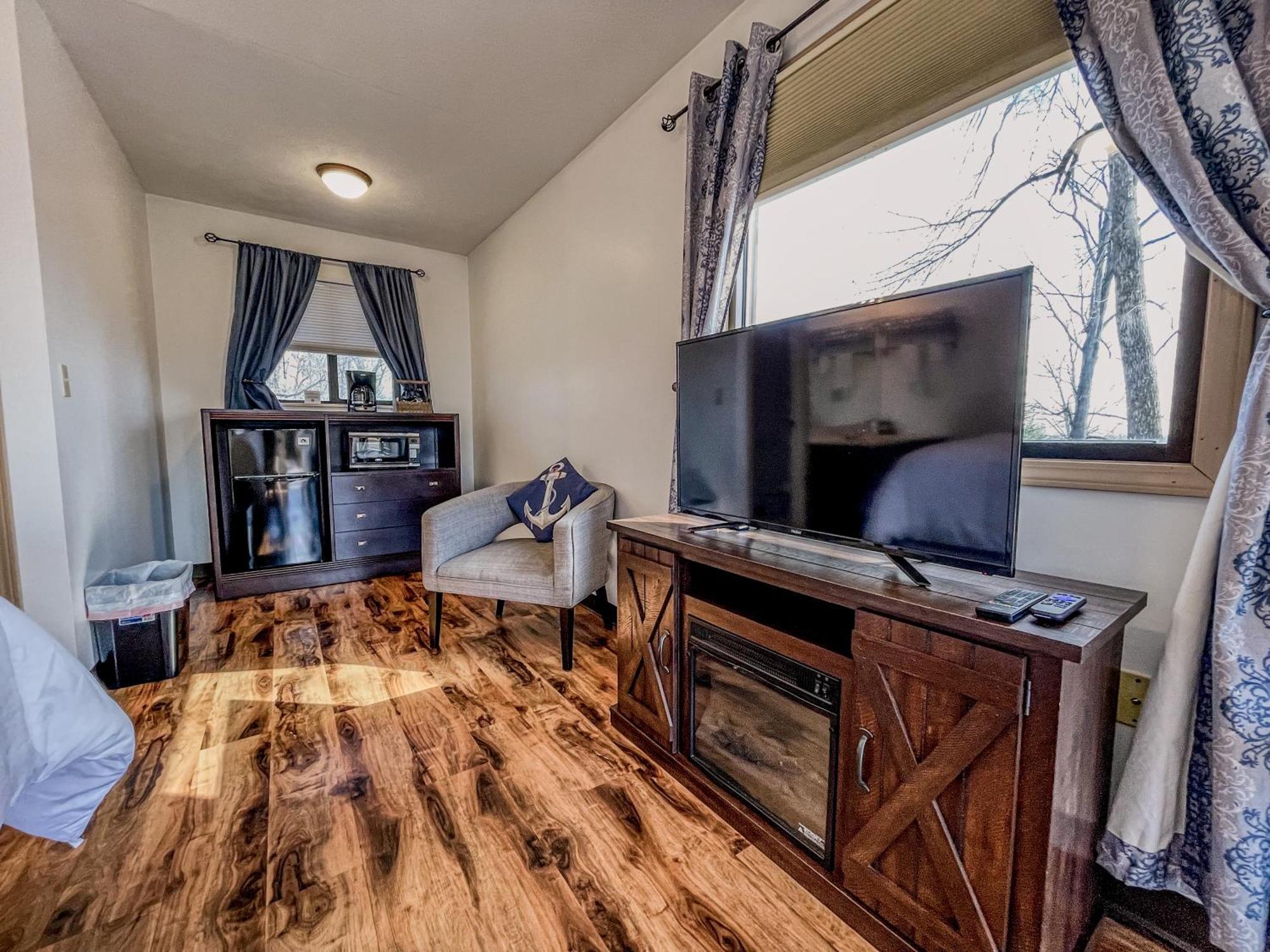 Timber Pointe Resort Jamestown エクステリア 写真