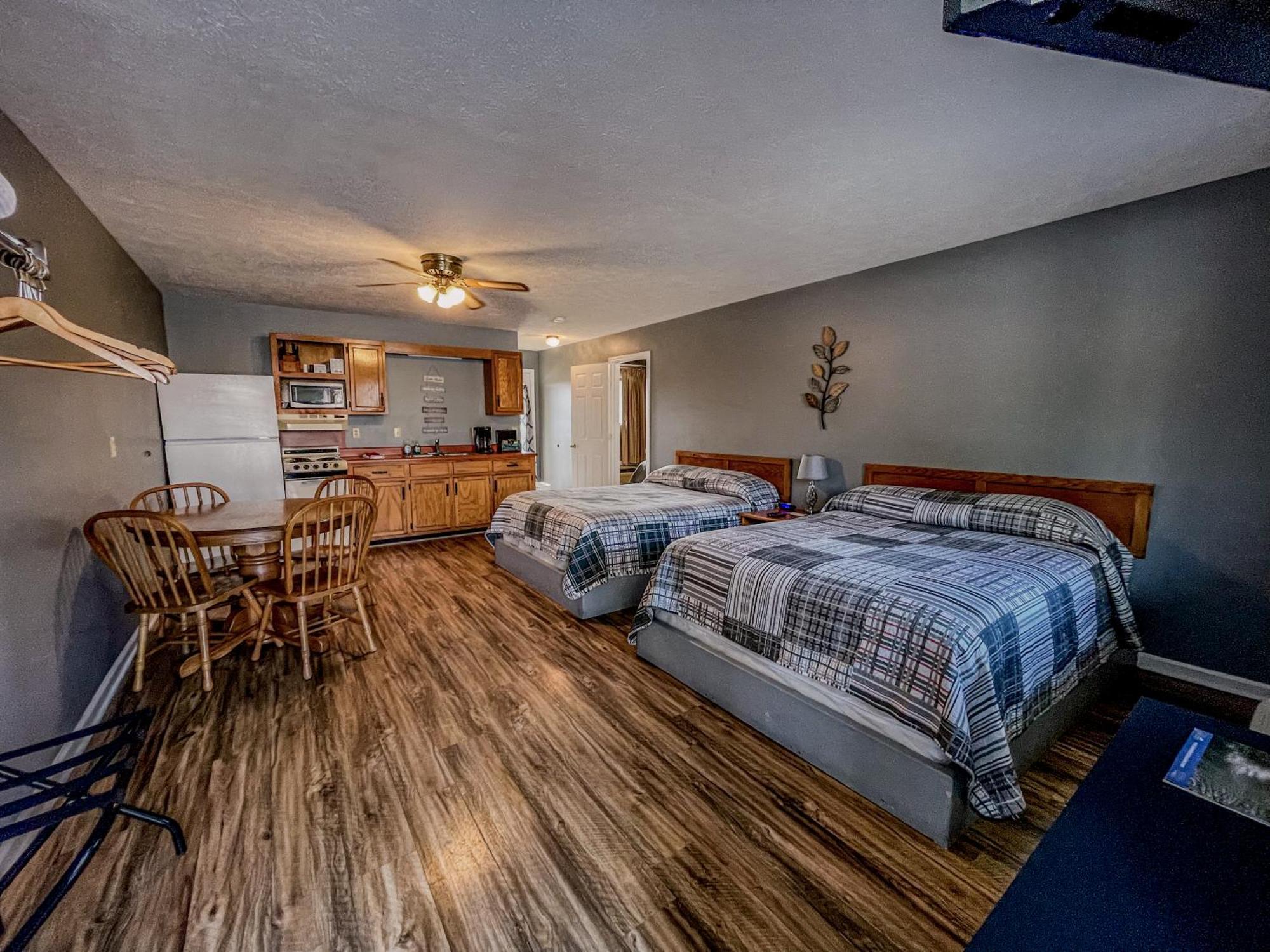 Timber Pointe Resort Jamestown エクステリア 写真