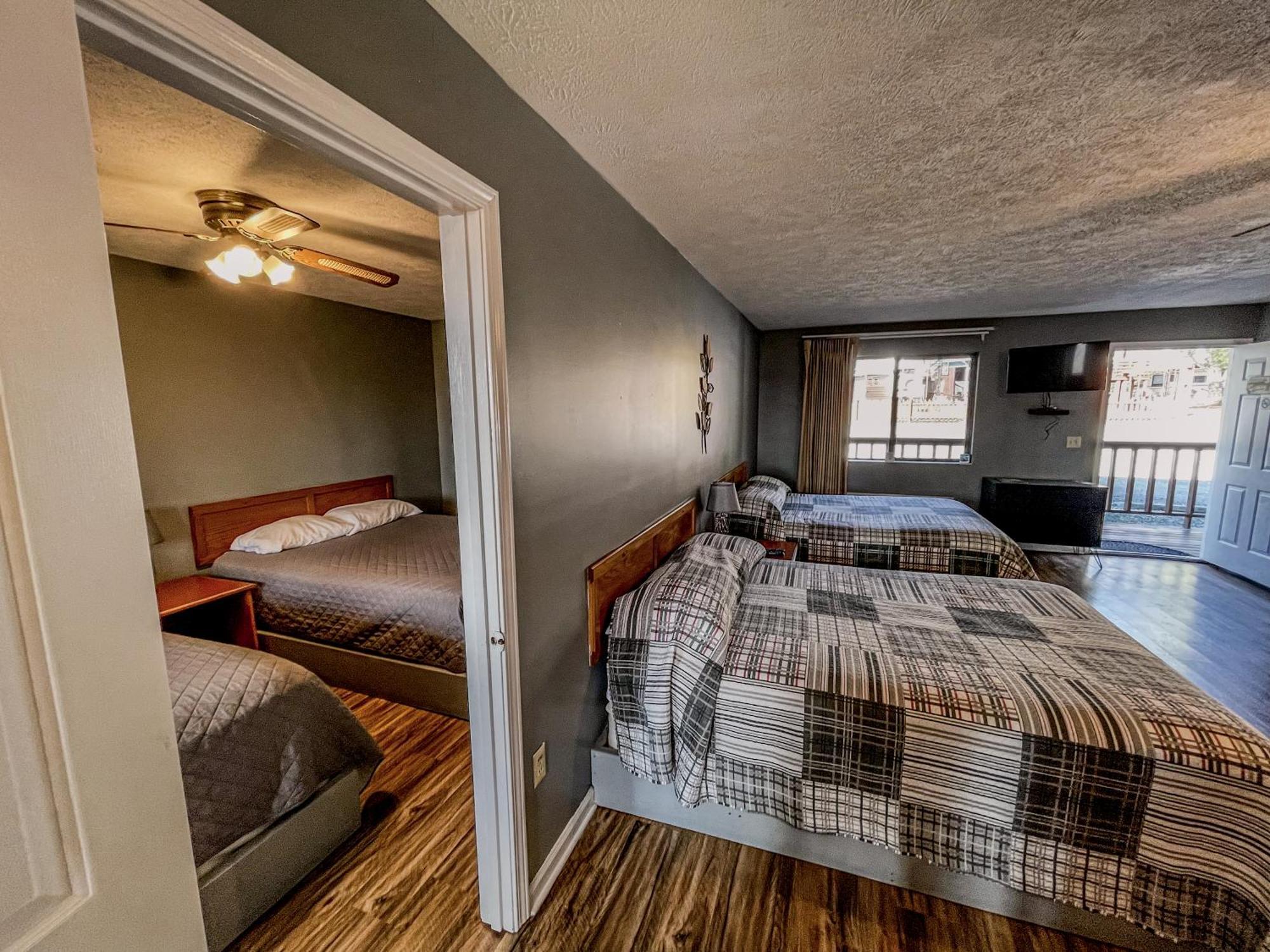 Timber Pointe Resort Jamestown エクステリア 写真