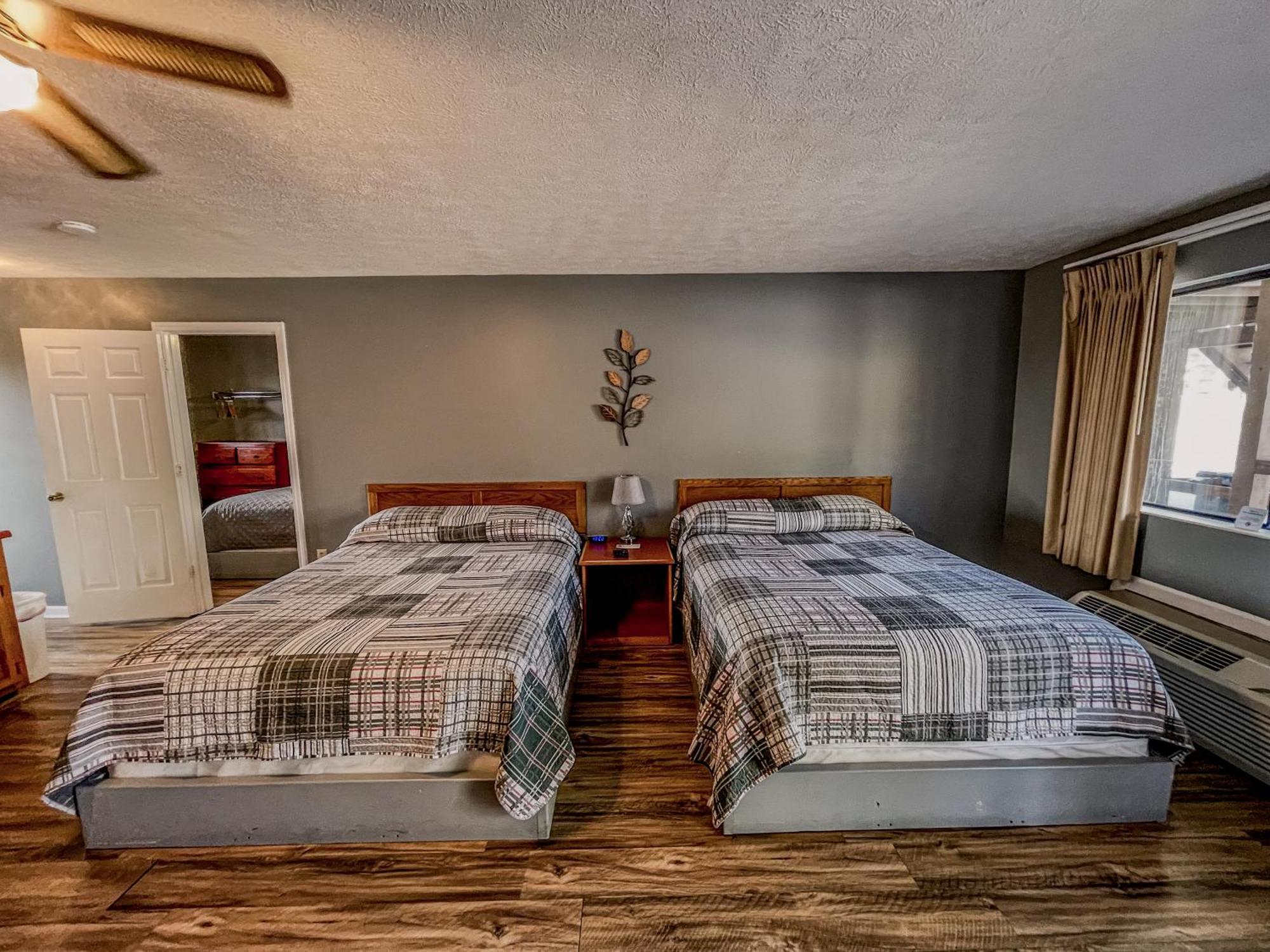 Timber Pointe Resort Jamestown エクステリア 写真